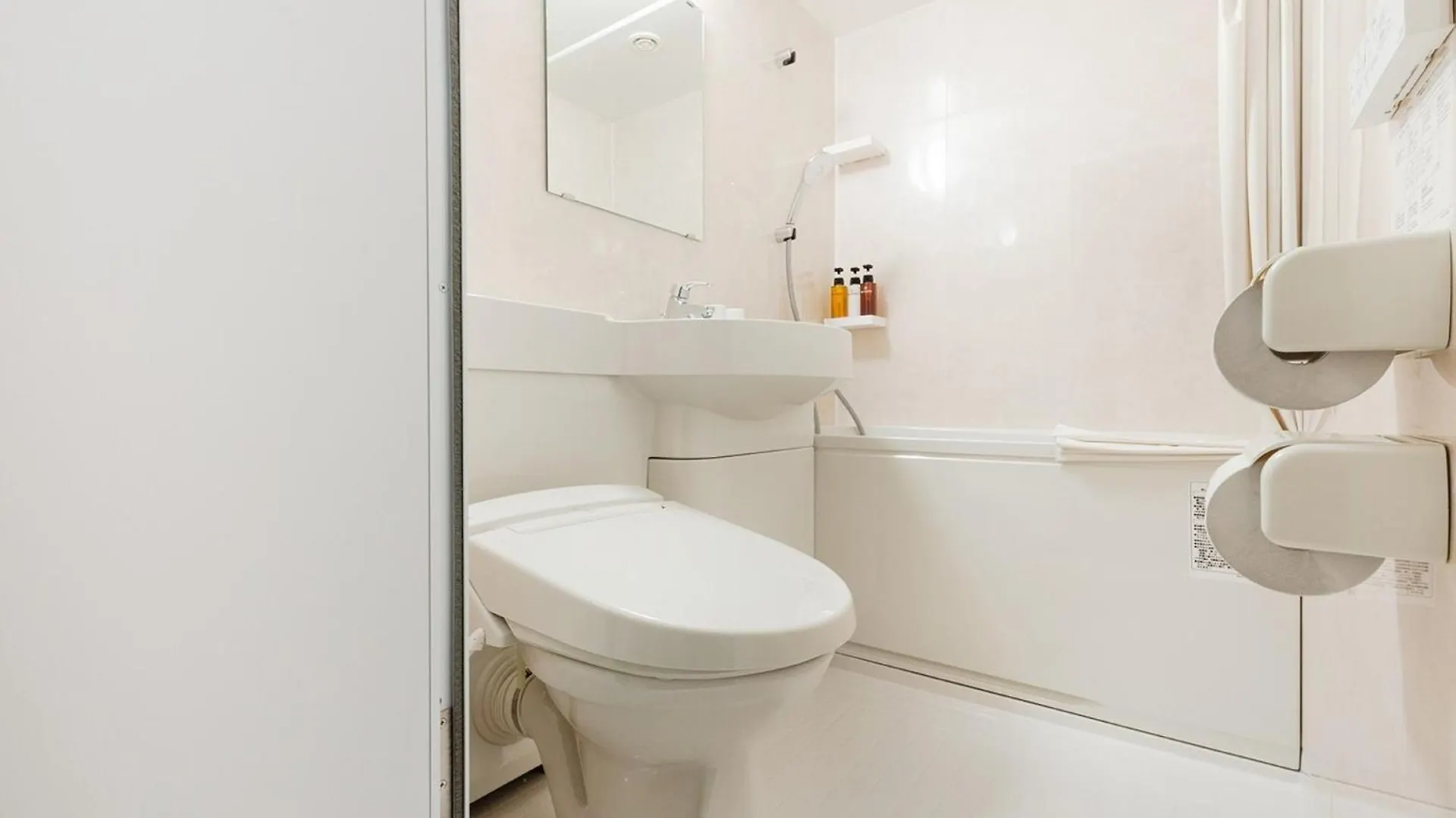 The One Five Osaka Sakaisuji - Vacation Stay 47174V Japan